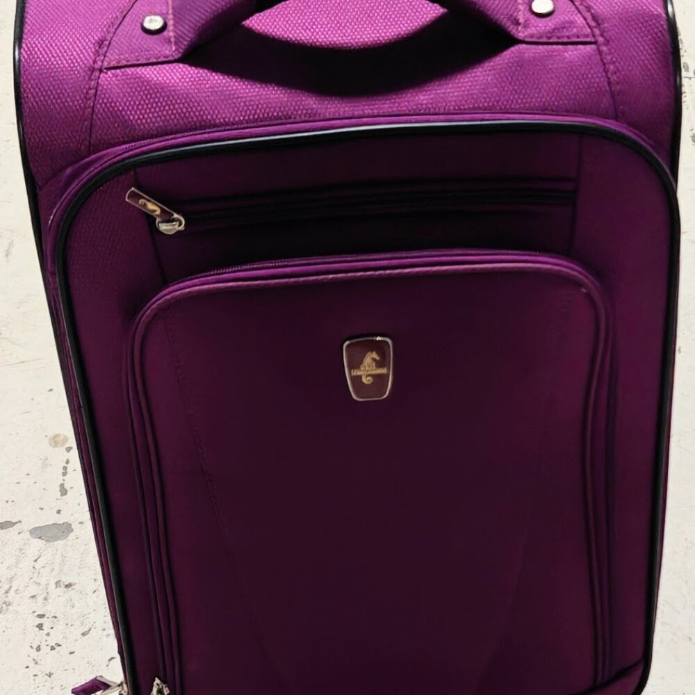 Atlantic Ultra Lite Wheeled Luggage